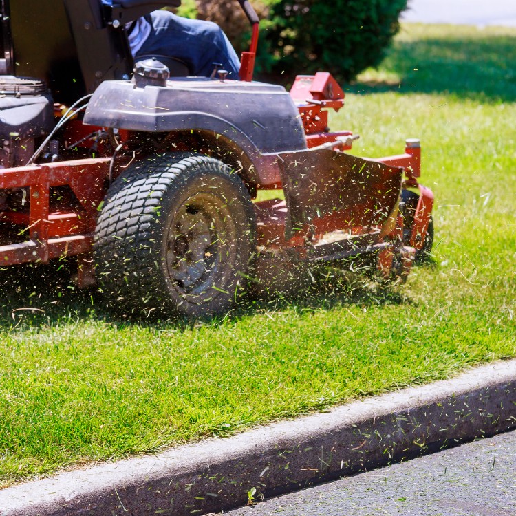Lawn services in Lawrence, KS